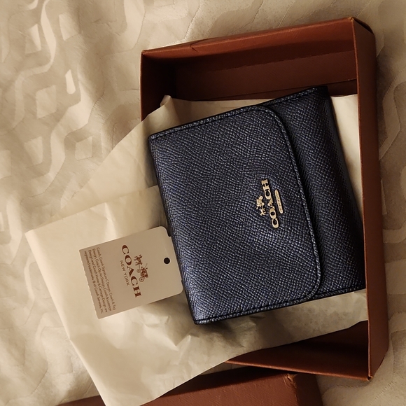 Coach Wallet NWTs!!! - Picture 1 of 8